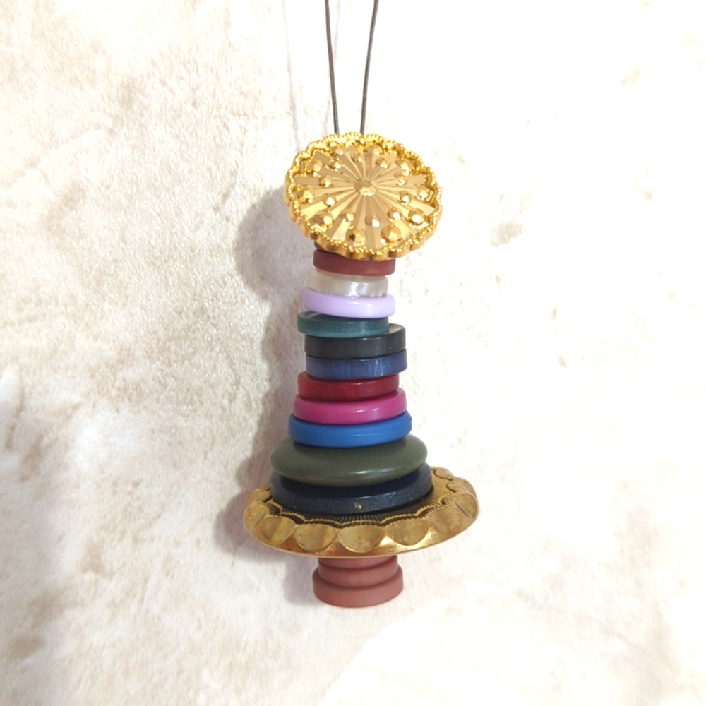Hand crafted Christmas tree ornament made with buttons super cute handmade🎄🎄